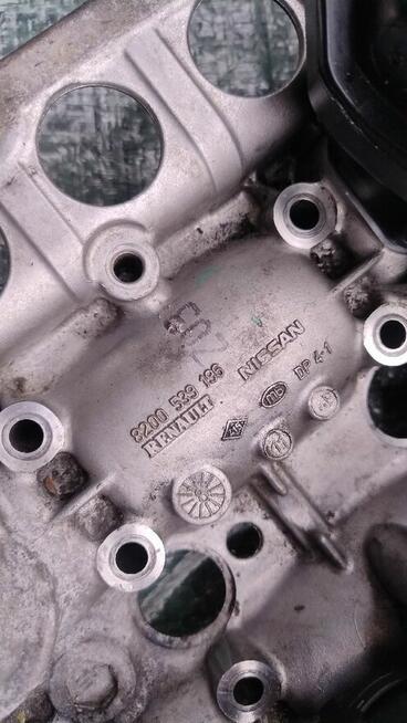 Renault 2.0DCI NISSAN X-TRAIL POKRYWA ZAWORÓW Z WAŁKAMI