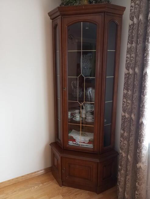 Piękna wrożna witryna, gablota szklana jak nowa