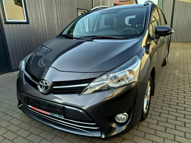 Toyota Verso 1.8 Benzyna Automat 7os Grzane Fotele Zarejestrowany