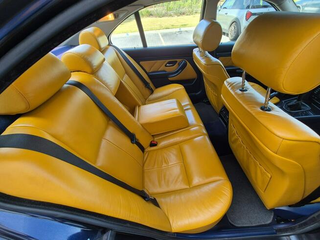 BMW 523 Sedan Manual Bezwypadek Oryginał INDYWIDUAL