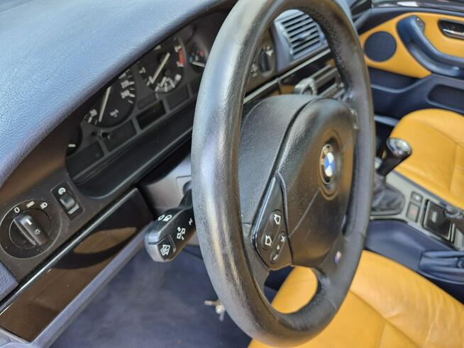 BMW 523 Sedan Manual Bezwypadek Oryginał INDYWIDUAL