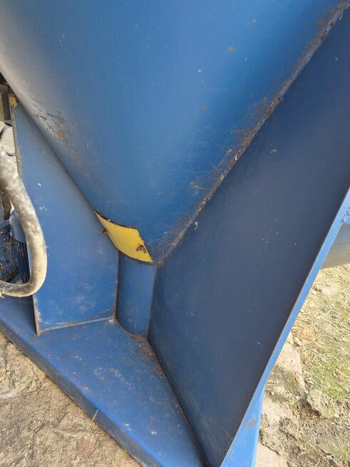 Mieszalnik pasz 1000kg 1 tona Dozamech