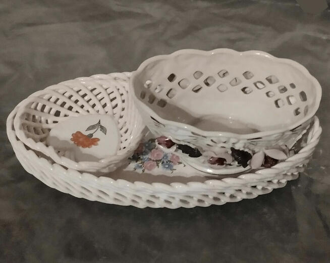 Talerzyki deserowe. Talerzyki ażurowe. Salaterka.