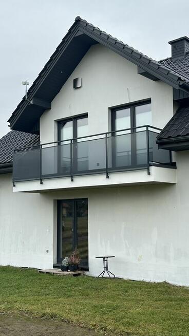 BALUSTRADY SCHODY STAŁ NIERDZEWNA LAKIEROWANA