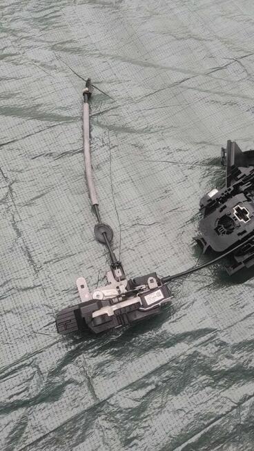 Zamek drzwi lewy przód 6 pin VOLVO V40