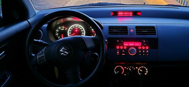 Suzuki Swift 2007, 8500 zł, silnik 1.3, klima, rej.do 7/2026