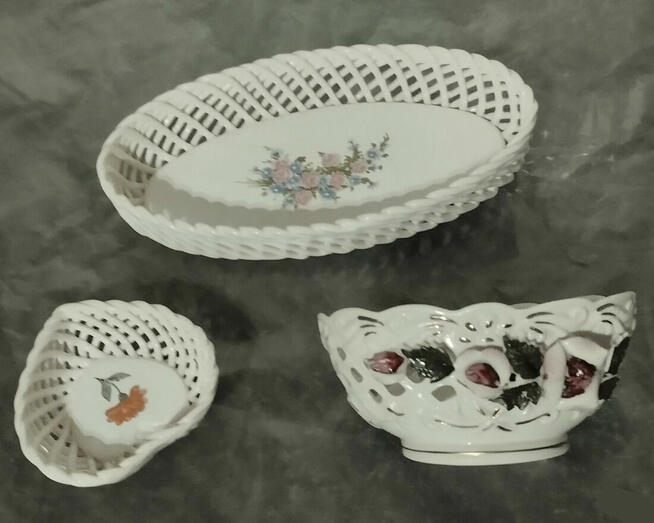 Talerzyki deserowe. Talerzyki ażurowe. Salaterka.