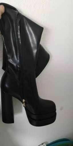 Kozaki na wysokim koturnie