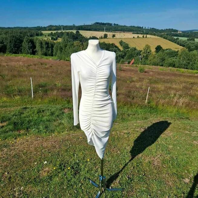 Biała sukienka Boohoo midi M nowa z metką kobieca elegancka