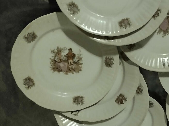 Talerzyki deserowe. Porcelana Włocławek.