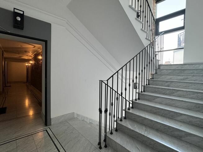 WYNAJMĘ przestronną kawalerkę PRZY METRZE Dworzec Wileński