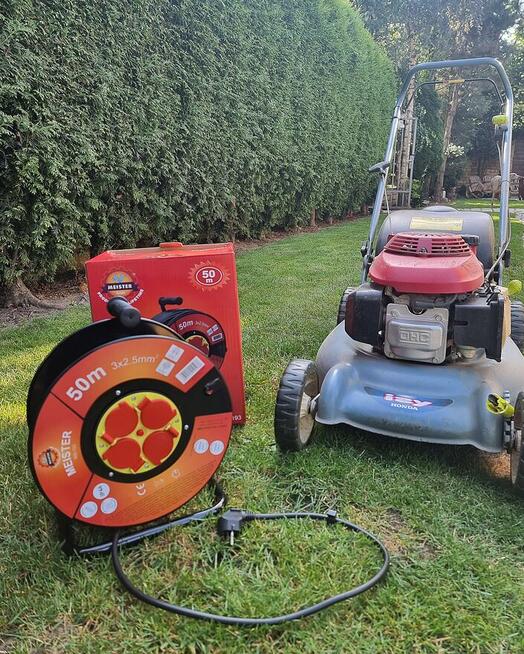 Przedłużacz na metalowym bębnie 50 m