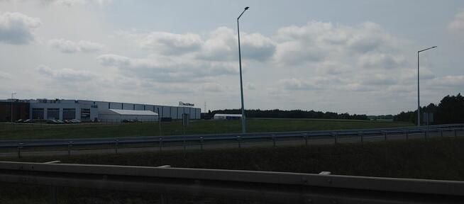 Duży teren przemysłowy przy A2