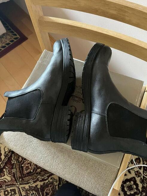 Skórzane buty zimowe Lasocki