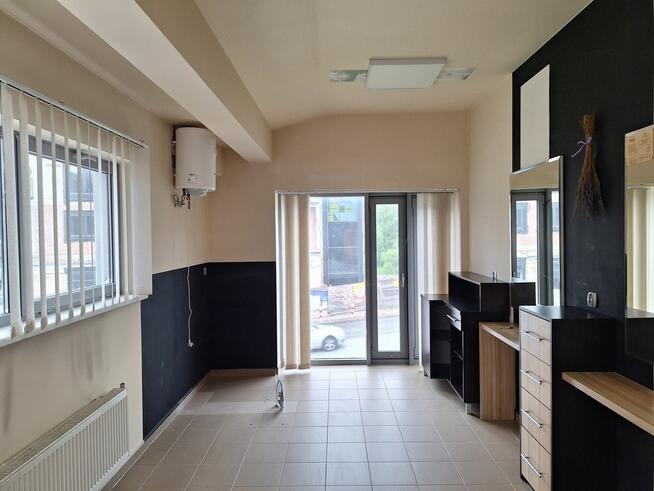 Lokal po salonie fryzjerskim