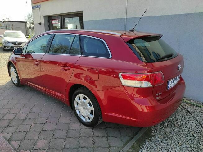 Toyota Avensis KLIMA, 6-biegów, el.szyby, łańcuch rozrządu, wielofunkcja, krajowy