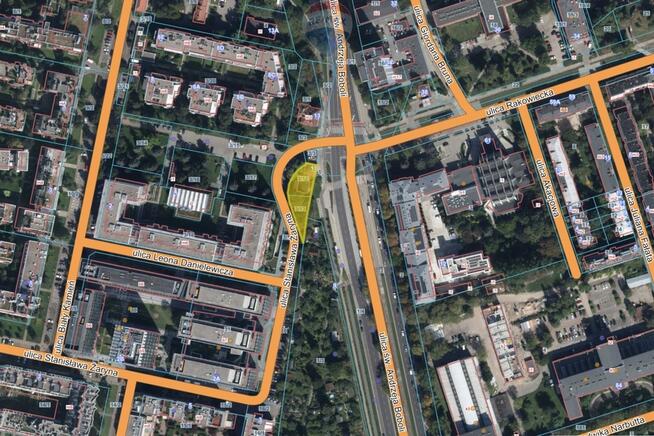 Działka na Górnym Mokotowie, częściowo zabudowana.