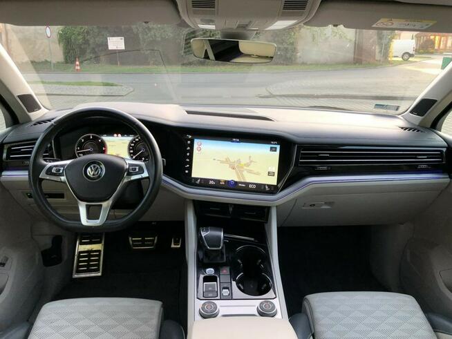 Volkswagen Touareg R-Line 2019r V8 4.0 TDI 422KM 4x4 Matrix Head Pneumatyka Hak FV23% VAT