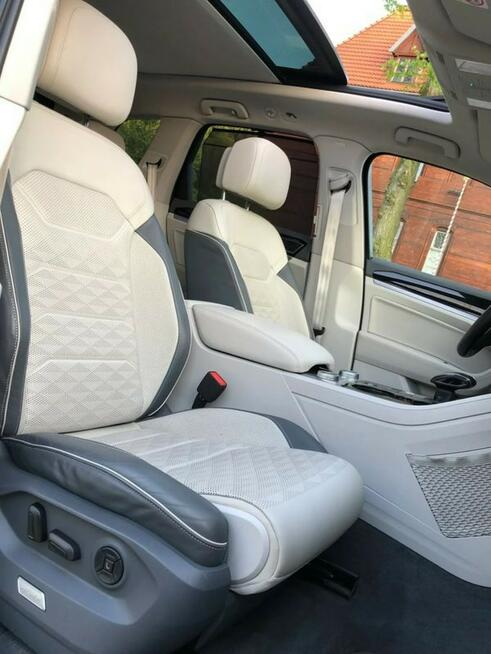 Volkswagen Touareg R-Line 2019r V8 4.0 TDI 422KM 4x4 Matrix Head Pneumatyka Hak FV23% VAT