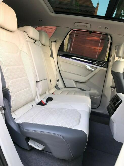 Volkswagen Touareg R-Line 2019r V8 4.0 TDI 422KM 4x4 Matrix Head Pneumatyka Hak FV23% VAT