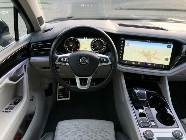 Volkswagen Touareg R-Line 2019r V8 4.0 TDI 422KM 4x4 Matrix Head Pneumatyka Hak FV23% VAT