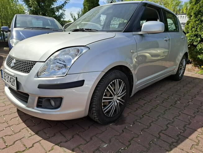 Suzuki Swift Zarejestrowany i Ubezpieczony w PL. Serwisowany.