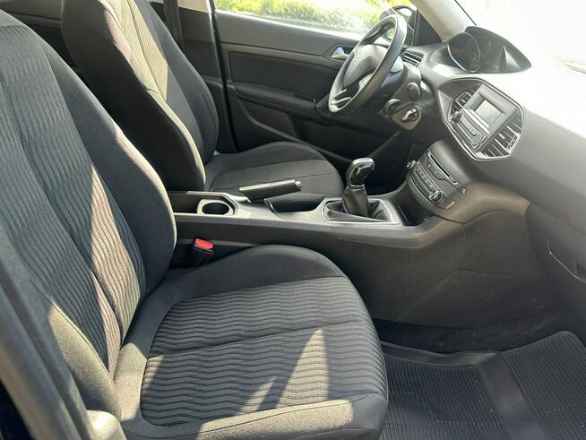 Peugeot 308 Benzyna, tempomat, LED światła dzienne, klimatyzacja, isofix, import