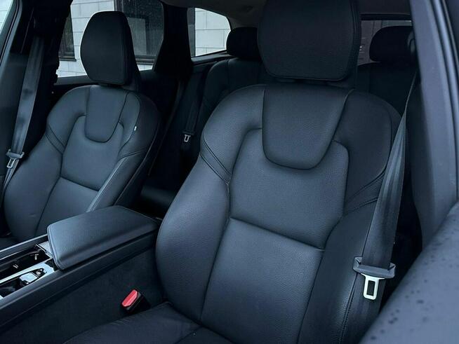 Volvo XC 60 diesel hybryda 197 kM AWD