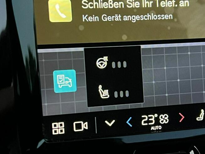 Volvo XC 60 diesel hybryda 197 kM AWD