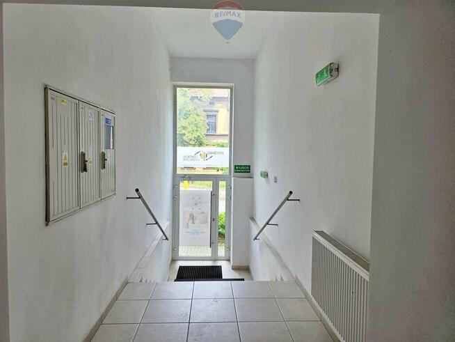 Medycyna, biura, usługi, w centrum, z windą