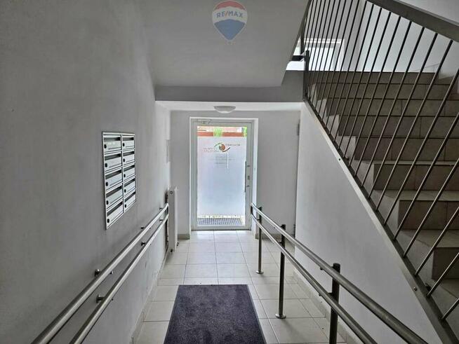 Medycyna, biura, usługi, w centrum, z windą