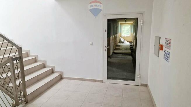 Medycyna, biura, usługi, w centrum, z windą