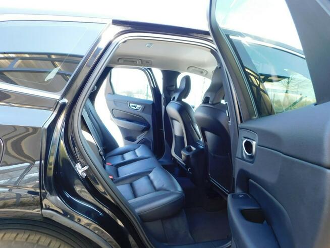 Volvo XC 60 z Gwarancją_Bezwypadkowe-100%_Model_2020r