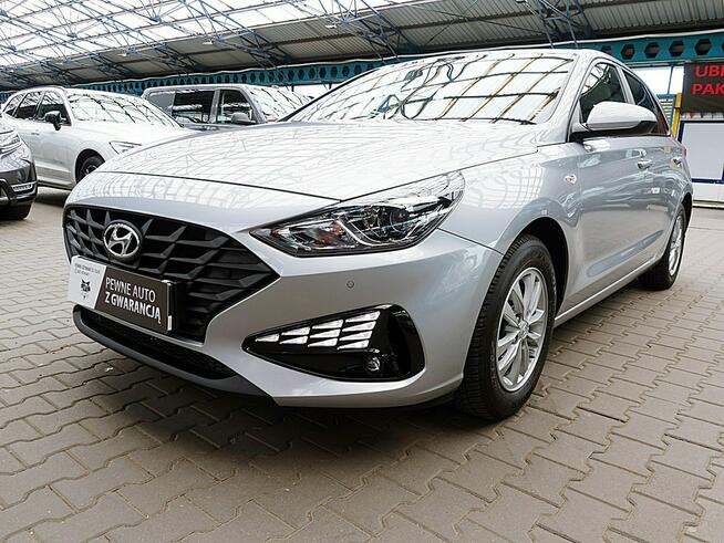 Hyundai i30 1,5 16V Led+Tempomat GWARANCJA 1WŁ Kraj Bezwypadkowy Serwisowany F23%