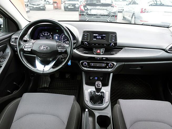 Hyundai i30 1,5 16V Led+Tempomat GWARANCJA 1WŁ Kraj Bezwypadkowy Serwisowany F23%