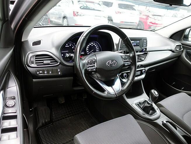 Hyundai i30 1,5 16V Led+Tempomat GWARANCJA 1WŁ Kraj Bezwypadkowy Serwisowany F23%