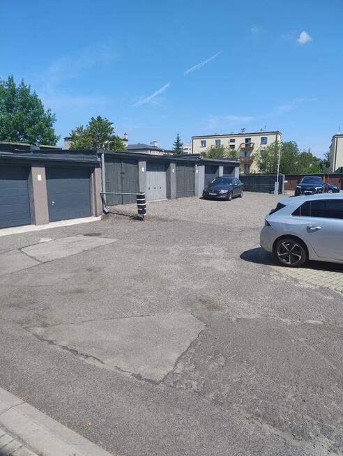 Garaż na 1 samochód zamykany