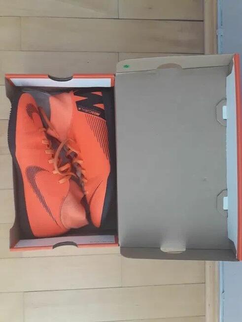 Buty NIKE superflyx 6 club ic