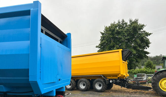 Przyczepa ze ścianą przesuwną Push off trailer Wieczorek