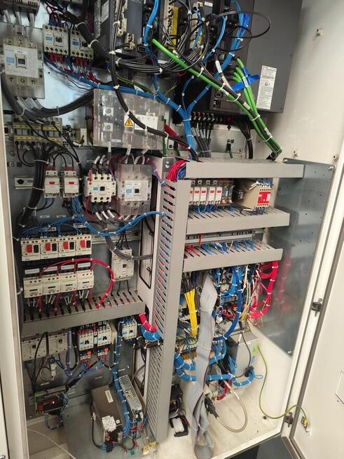 Pionowe centrum obróbcze MAZAK VCN-530C 2012r.