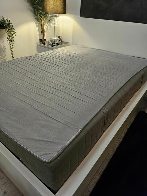 Łóżko z pojemnikiem Ikea Malm 140x200