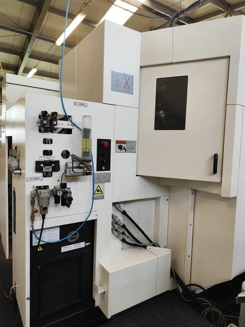 Pionowe centrum obróbcze MAZAK VCN-530C 2012r.