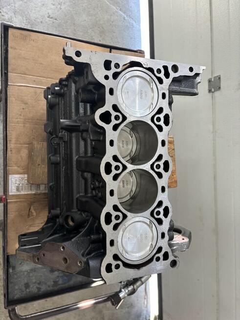 Blok Silnika Słupek Opel Astra Mokka Insignia 1.4 Turbo A14