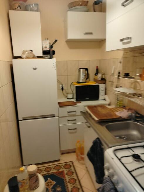 Sprzedam duża kawalerkię z balkonem