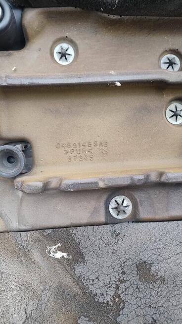 Osłona pokrywa silnika chrysler pt Cruiser