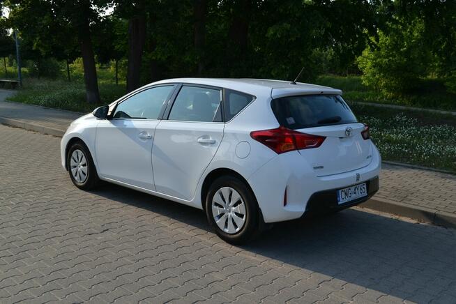 TOYOTA AURIS II