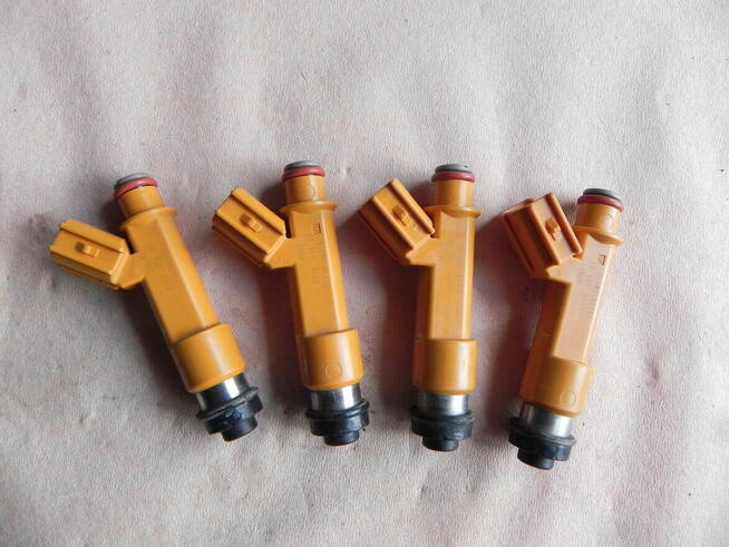 Toyota Komplet wtryskiwaczy paliwa