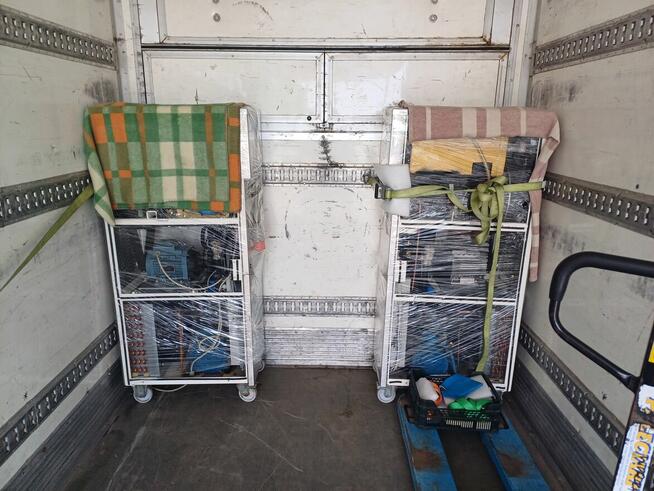 Bus z windą Swarzędz – transport palet, maszyn, towarów