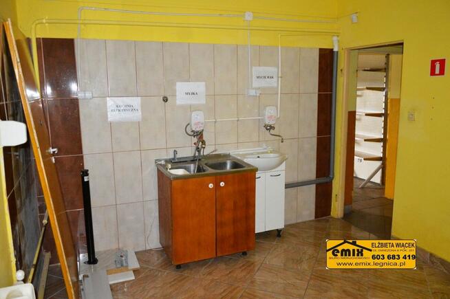 Lokal z możliwością przekształcenia na dom, działka 2800m2