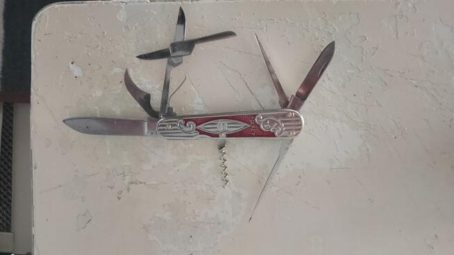 Sprzedam scyzoryk wielofunkcyjny